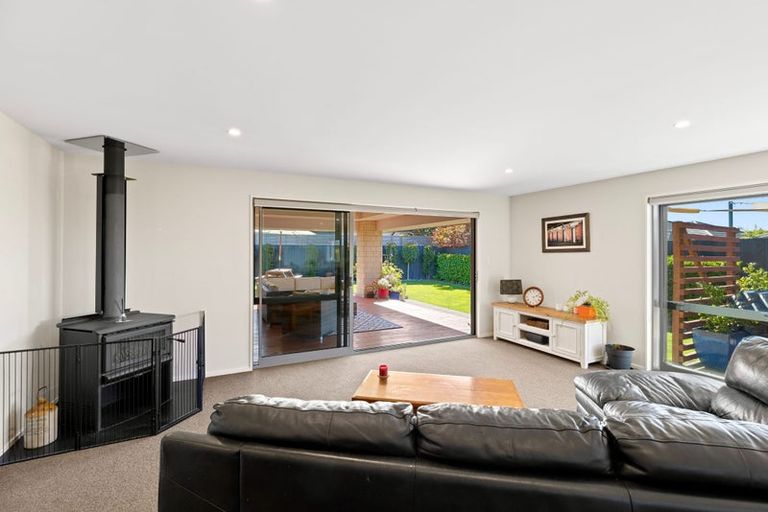 Photo of property in 50 Burnham School Road, Rolleston, 7614