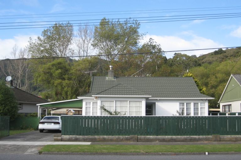 Photo of property in 74 Waddington Drive, Naenae, Lower Hutt, 5011