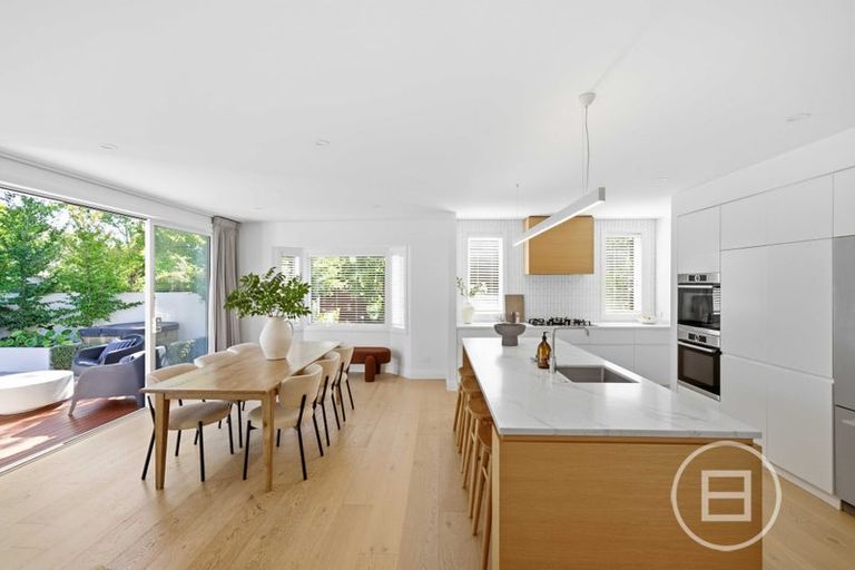 Photo of property in 22 Tomes Road, St Albans, Christchurch, 8052