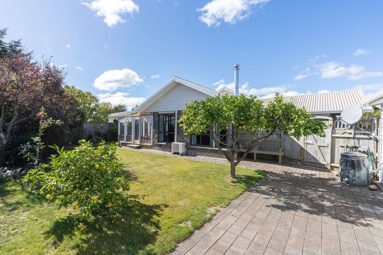 Photo of property in 102a Queen Street West, Levin, 5510