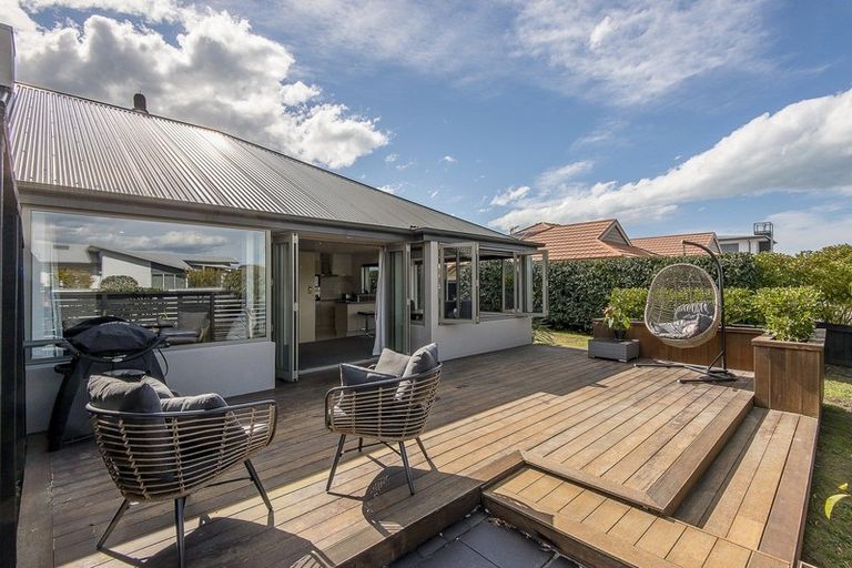Photo of property in 72 Eastwood Rise, Waimairi Beach, Christchurch, 8083