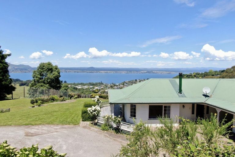 Photo of property in 65 Te Moenga Park, Acacia Bay, Taupo, 3330