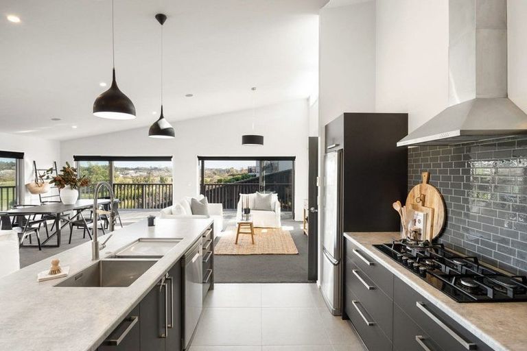 Photo of property in 17 Vogel Place, Cambridge, 3434