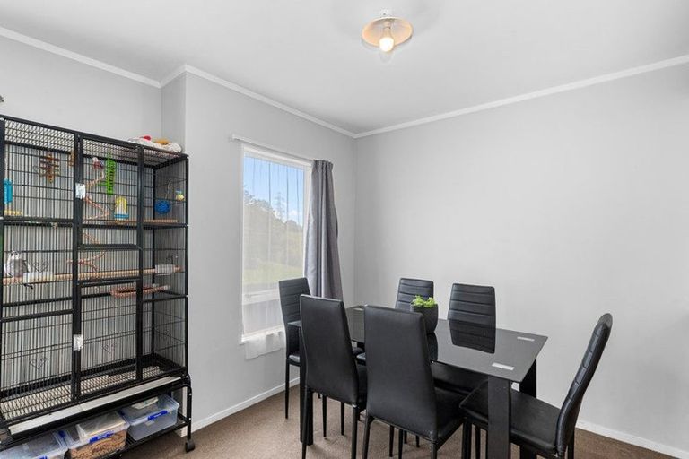 Photo of property in 1/19 Lilburn Crescent, Massey, Auckland, 0614
