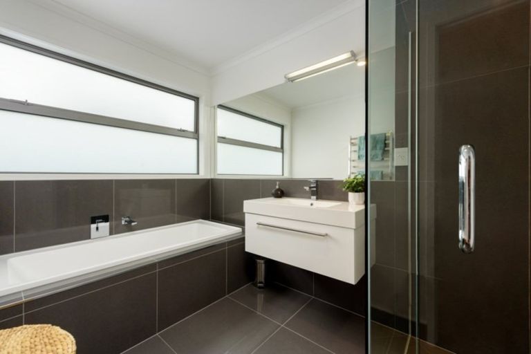 Photo of property in 63 Benmore Crescent, Pyes Pa, Tauranga, 3112