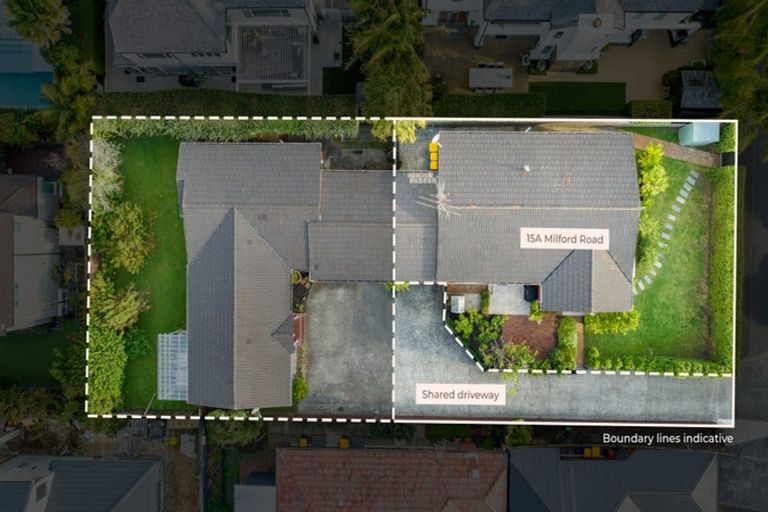 Photo of property in 1/15 Milford Road, Milford, Auckland, 0620