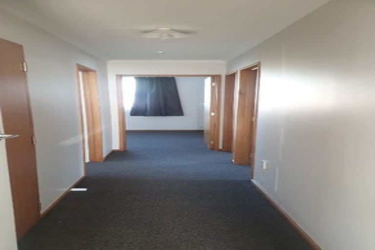 Photo of property in 32 Dundee Place, Strathern, Invercargill, 9812