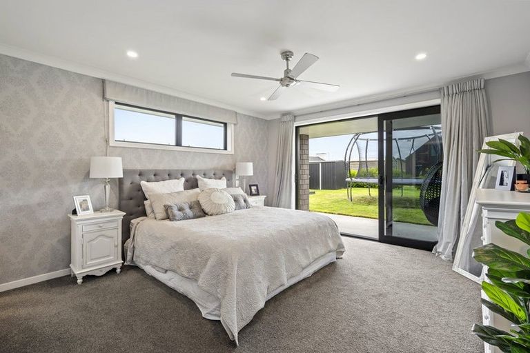 Photo of property in 131 Saint Kilda Road, Cambridge, 3434