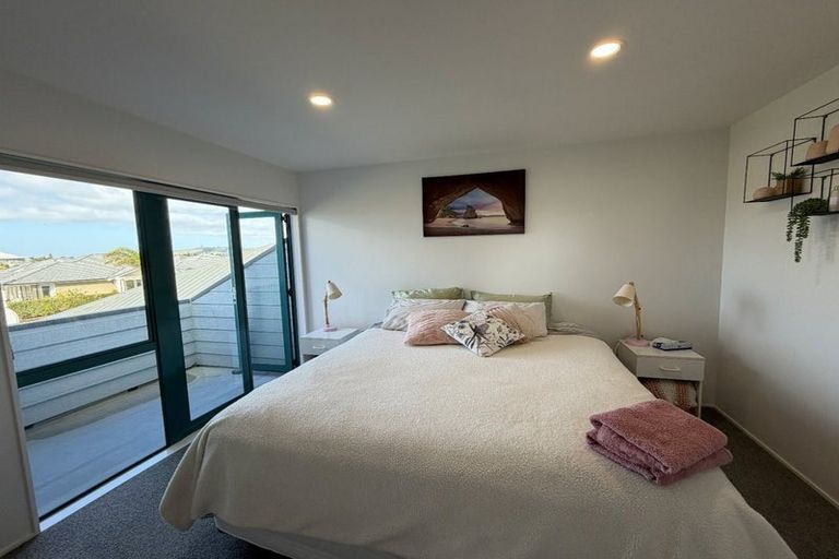 Photo of property in 20 Sunrise Avenue, Mount Maunganui, 3116