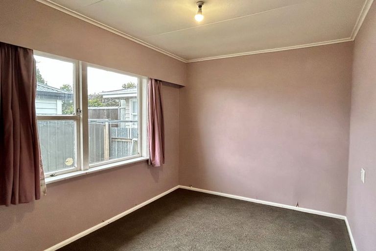 Photo of property in 127 Taradale Road, Onekawa, Napier, 4110