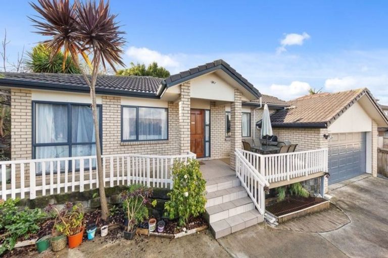 Photo of property in 85 Robert Skelton Place, Clendon Park, Auckland, 2103