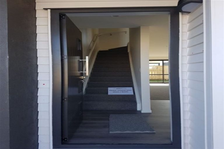 Photo of property in 41 Carder Court, Hobsonville, Auckland, 0618