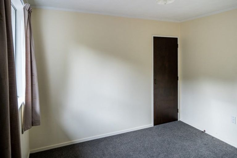 Photo of property in 23 Woolwich Close, Whitby, Porirua, 5024