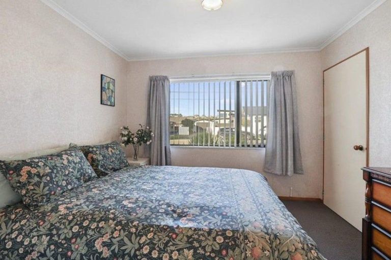 Photo of property in 1/30 Whiteley Street, Moturoa, New Plymouth, 4310
