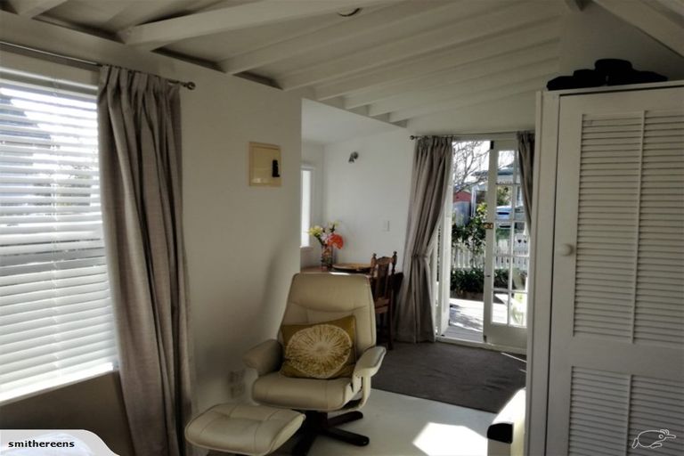 Photo of property in 27 Hastings Parade, Devonport, Auckland, 0624