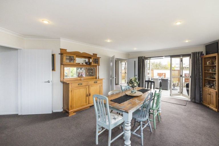 Photo of property in 3 Brooklyn Heights Drive, Kelvin Grove, Palmerston North, 4414