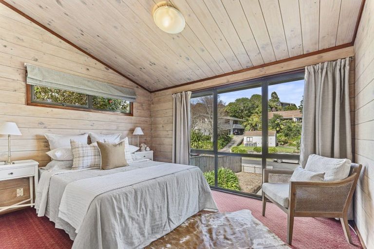 Photo of property in 23 Ambury Place, Merrilands, New Plymouth, 4312