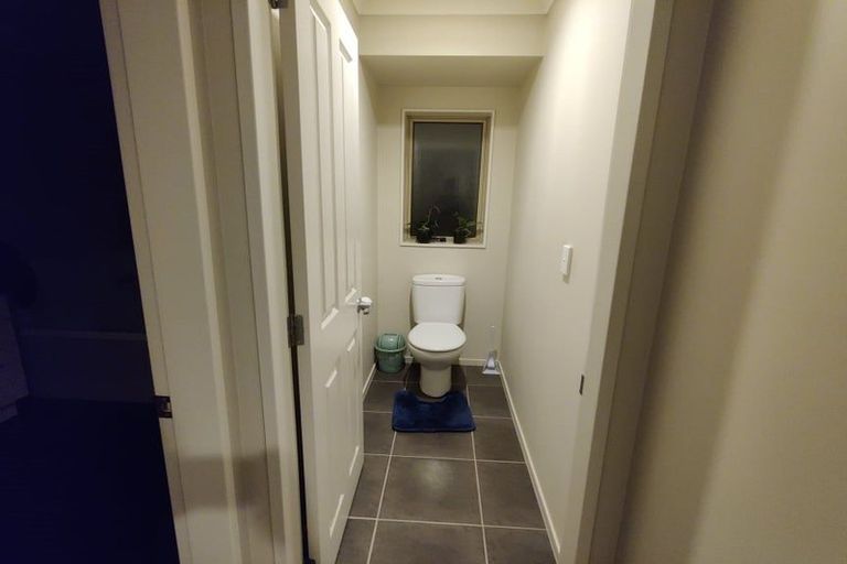 Photo of property in 24 Aragon Grove, Kingsley Heights, Upper Hutt, 5018