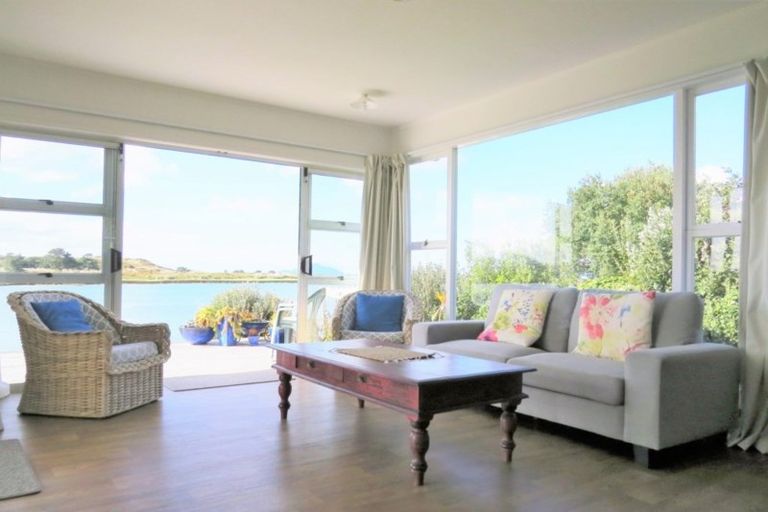 Photo of property in 249 Cove Road, Waipu, 0582