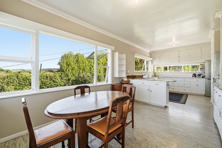 Photo of property in 32 Mountain Road, Western Heights, Rotorua, 3015