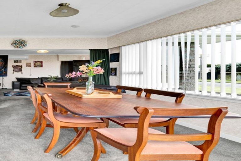 Photo of property in 73 Browne Street, Waitara, 4320