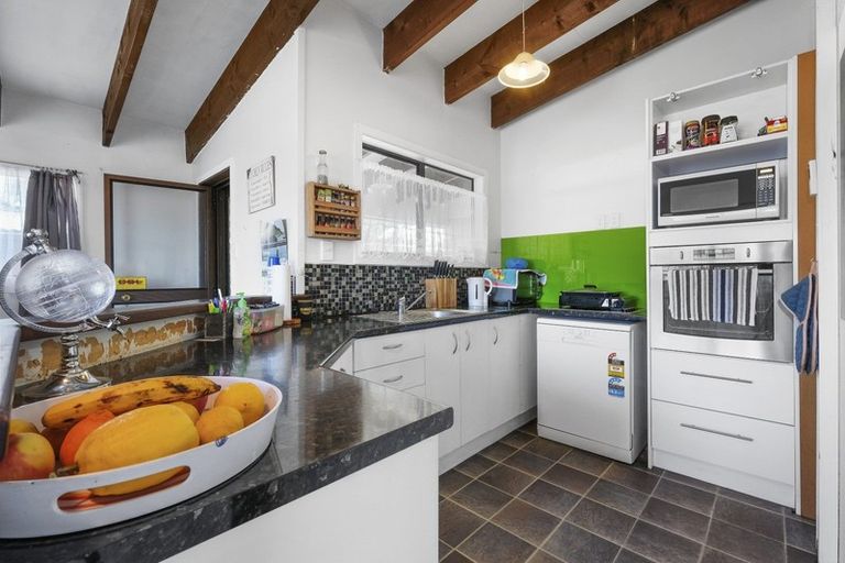 Photo of property in 12 Winter Street, Mangapapa, Gisborne, 4010