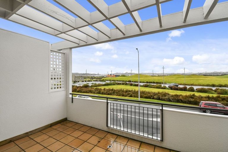 Photo of property in 15/150 Chapel Road, Flat Bush, Auckland, 2019
