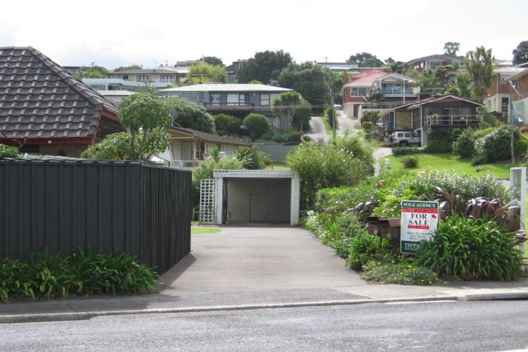 Photo of property in 1/22 Inga Road, Castor Bay, Auckland, 0620