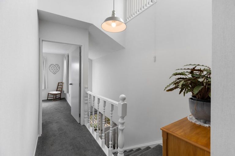 Photo of property in 28 Rubens Place, Burnside, Christchurch, 8053