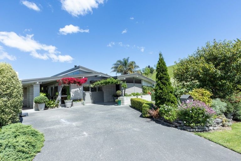 Photo of property in 72 Puketapu Road, Taradale, Napier, 4112