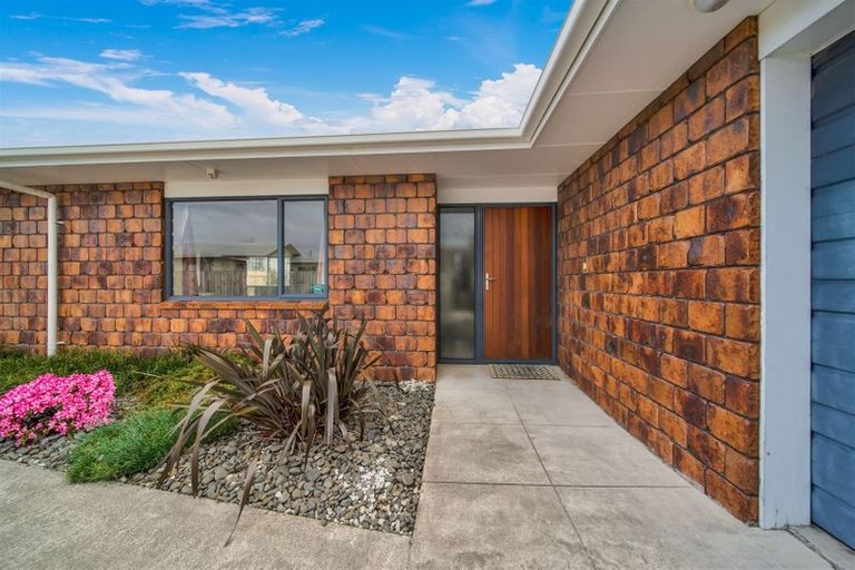 Photo of property in 6b Vogel Street, Hawera, 4610