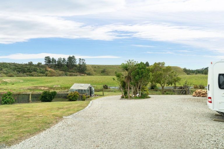 Photo of property in 265 Potts Road, Koputaroa, Levin, 5571