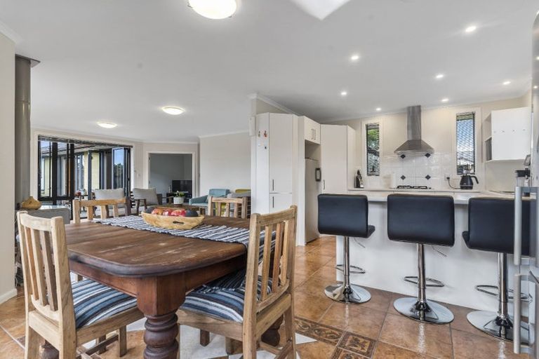Photo of property in 3 Annamoe Place, East Tamaki, Auckland, 2013