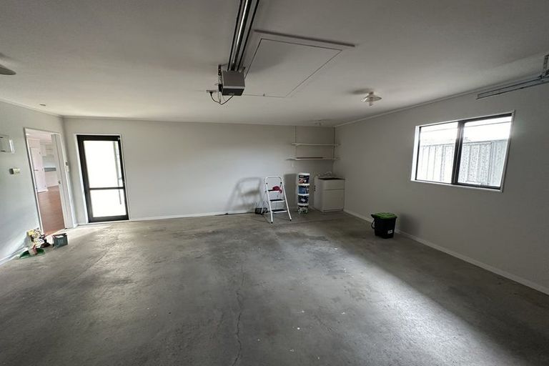 Photo of property in 5 Ian Jones Court, Flat Bush, Auckland, 2019