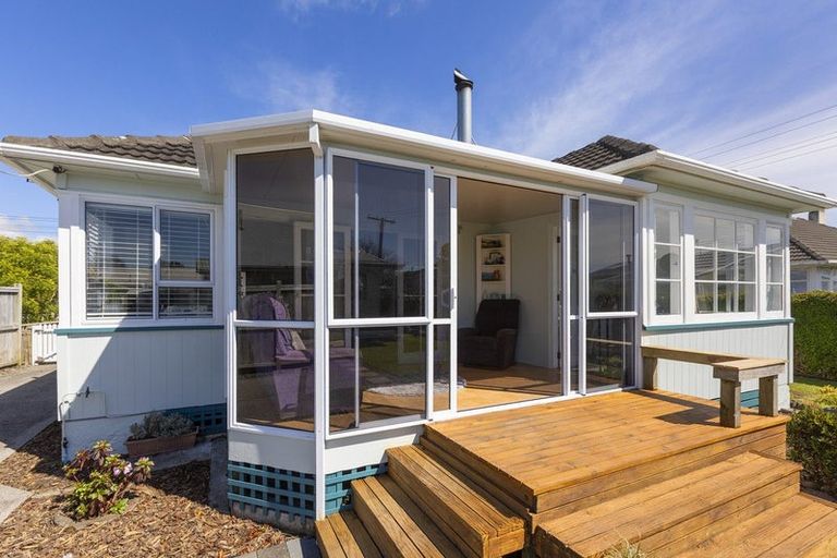 Photo of property in 8 Raleigh Street, Vogeltown, New Plymouth, 4310