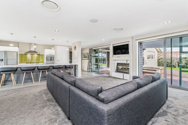 Photo of property in 19 Beaumont Drive, Rolleston, 7614