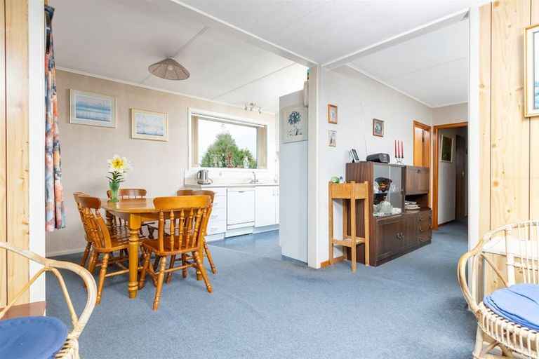 Photo of property in 4 Wavell Crescent, Lansdowne, Masterton, 5810