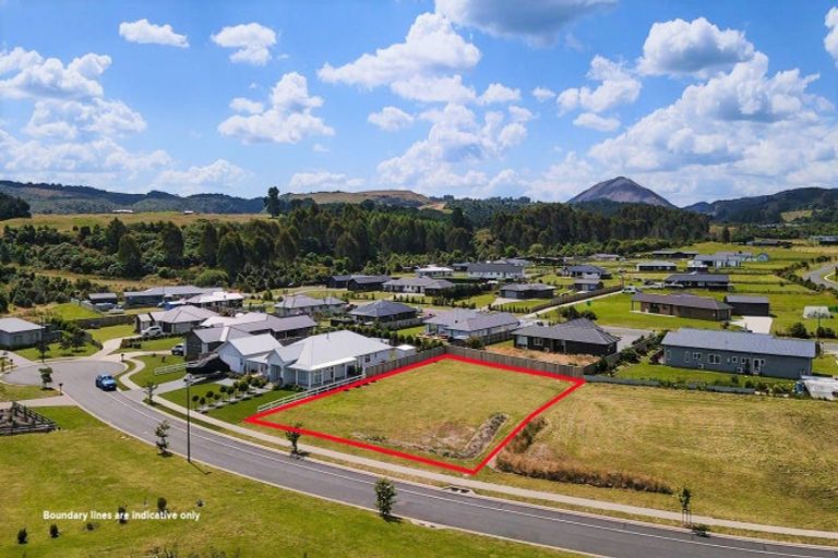 Photo of property in 6 Pukatea Lane, Kinloch, Taupo, 3377