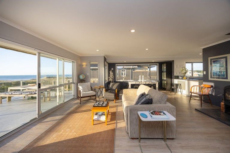 Photo of property in 22a Marine Parade South, Foxton Beach, Foxton, 4815