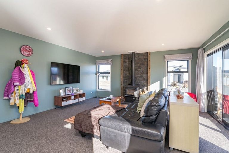 Photo of property in 5 Unwin Place, Twizel, 7901