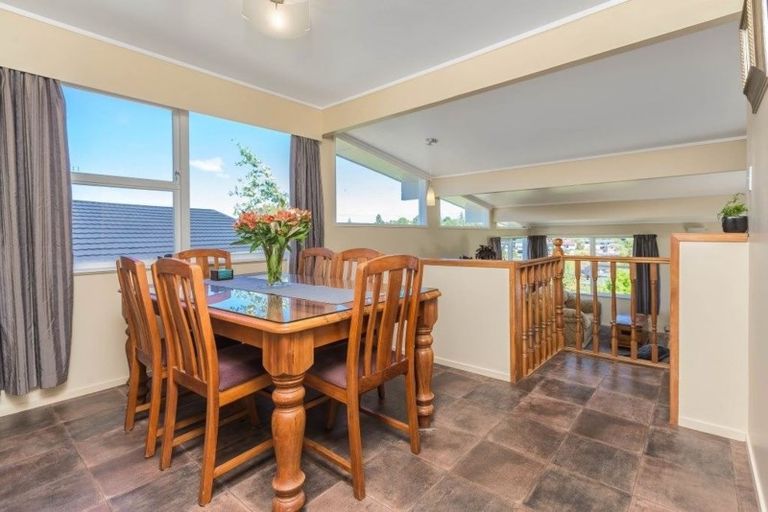 Photo of property in 20 Chequers Avenue, Glenfield, Auckland, 0629