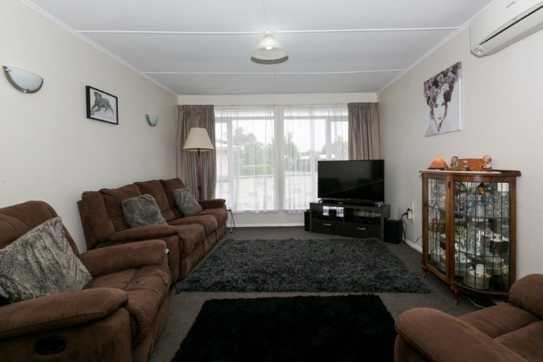 Photo of property in 13 Upham Street, Havelock North, 4130