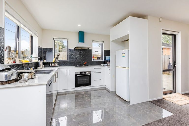 Photo of property in 37a Cornwall Road, Papatoetoe, Auckland, 2025