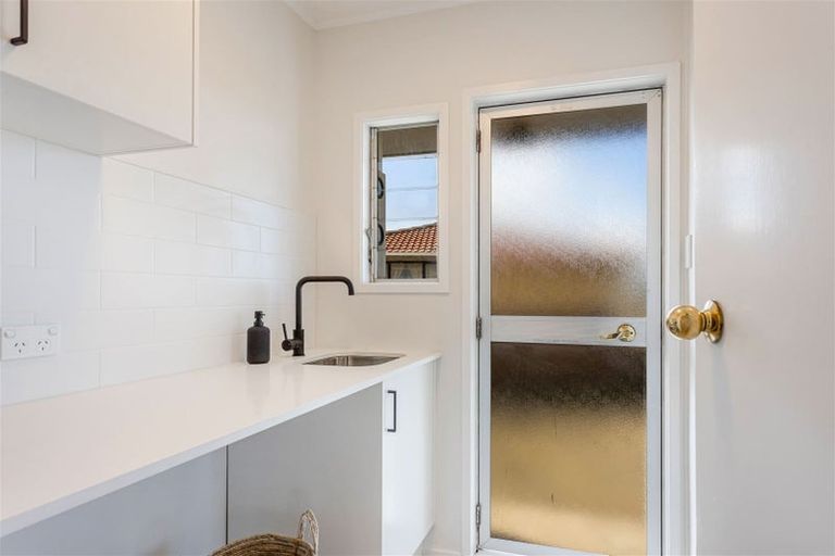 Photo of property in 5 Tabitha Crescent, Henderson, Auckland, 0612