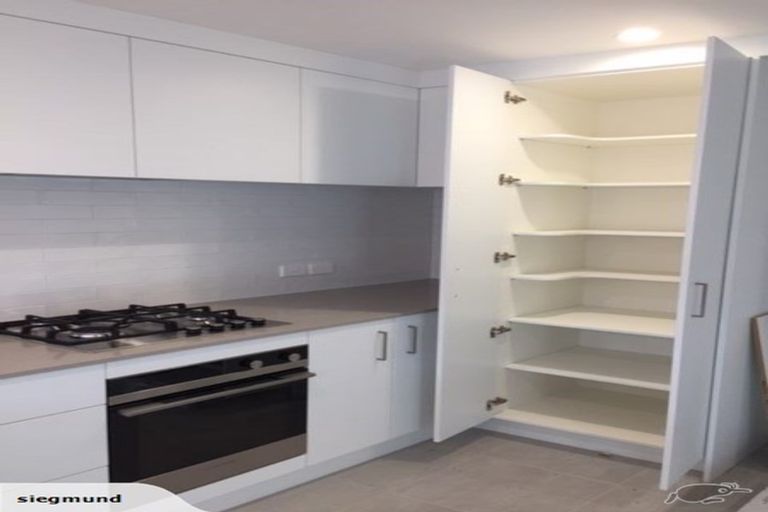 Photo of property in 5a Breakwater Way, Whitby, Porirua, 5024