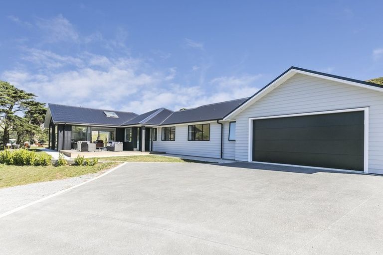 Photo of property in 105 Boom Rock Road, Ohariu, Wellington, 6037