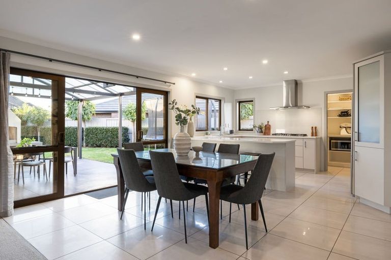 Photo of property in 3 Vanquish Place, Flagstaff, Hamilton, 3210