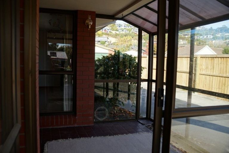 Photo of property in 98 Centaurus Road, Huntsbury, Christchurch, 8022