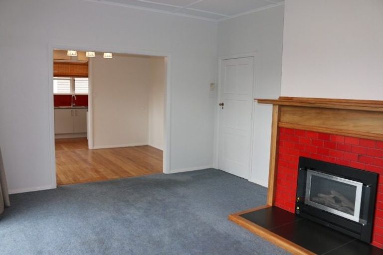 Photo of property in 15 Webb Street, Terrace End, Palmerston North, 4410