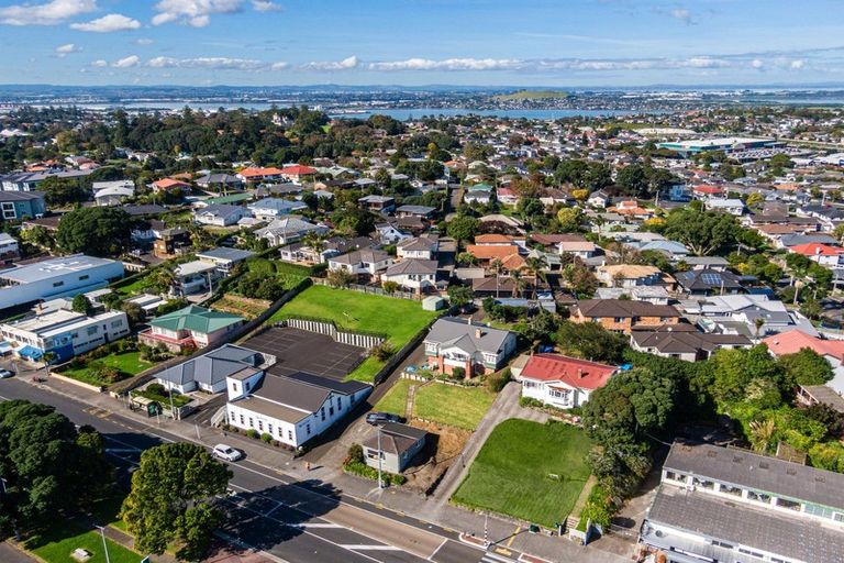 Photo of property in 511 Mount Albert Road, Three Kings, Auckland, 1042